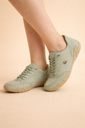 Women's light green breathable mesh walking sneakers with lightweight sole