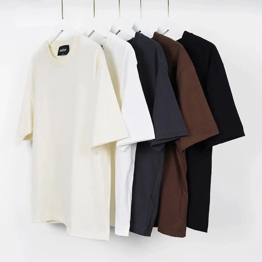 Oversized basic t-shirt in soft cotton with relaxed fit