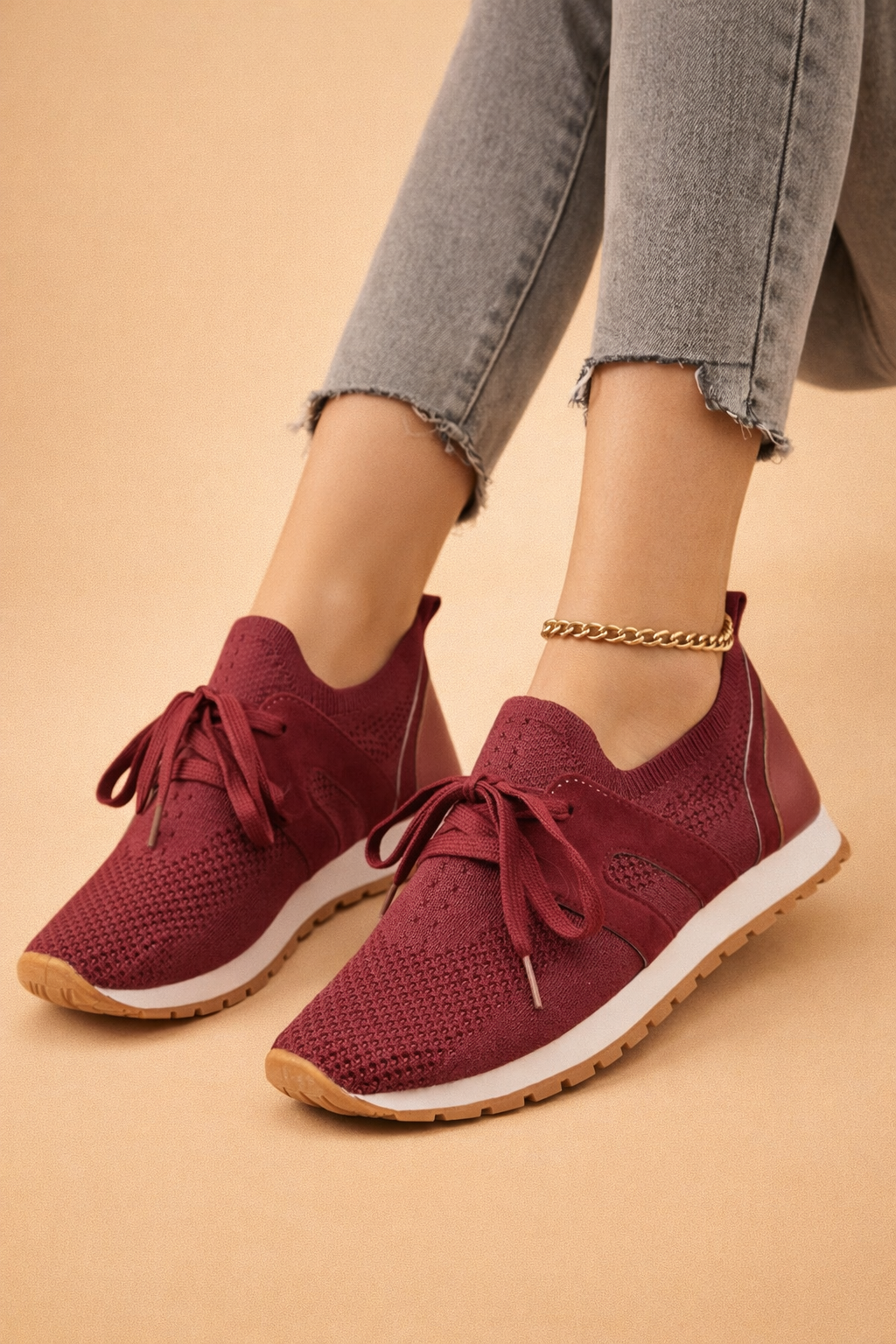 Women's grey lightweight knit trainers with low-top silhouette