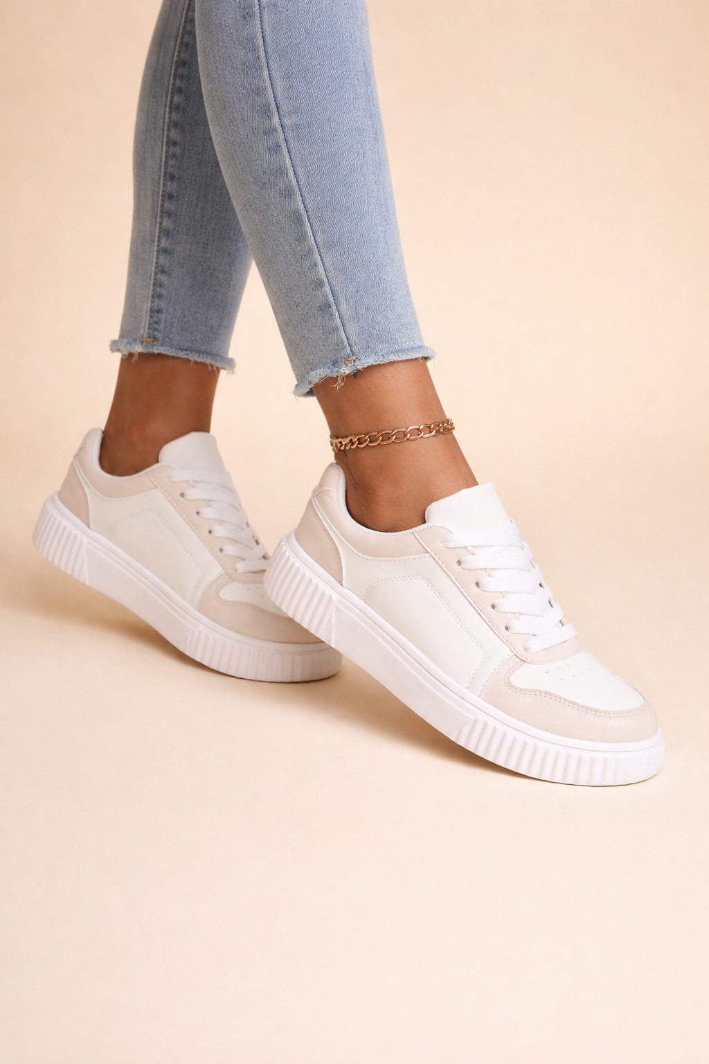 Women's beige non-slip sneakers with chunky grip sole