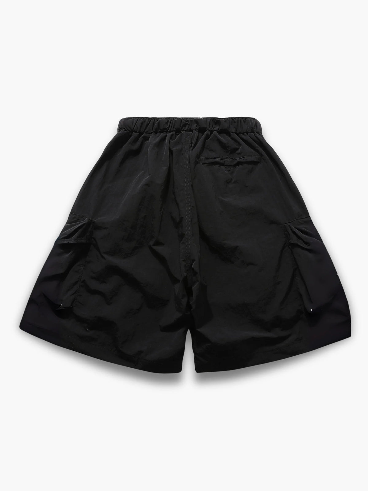 Men's cargo shorts with built-in belt