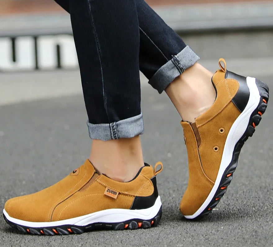 Men's slip-on walking shoes