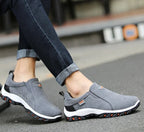 Men's slip-on walking shoes