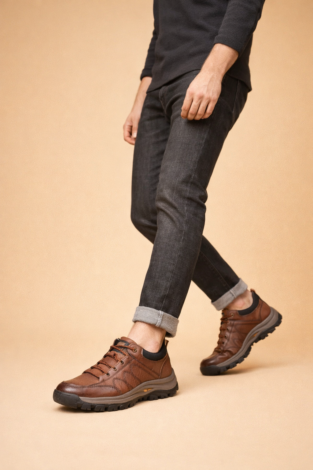 Men's brown hand-stitched leather casual shoes with cushioned sole
