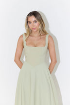 Women's square neck sleeveless midi dress