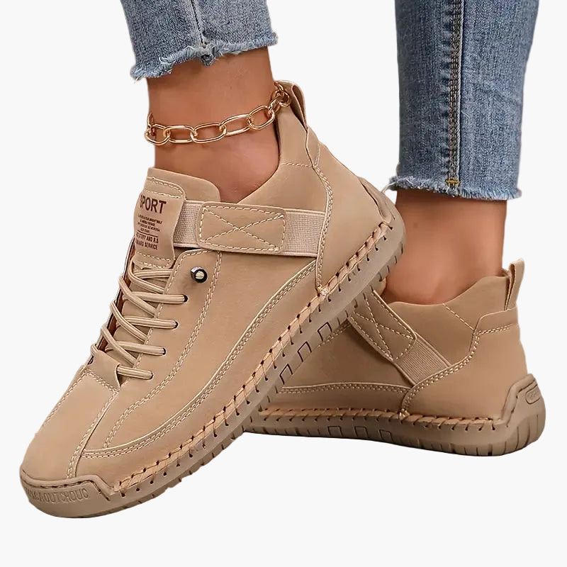 Women's black wide fit chunky sneakers with cushioned sole