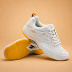Men's white lightweight sports shoes with anti-slip outsole